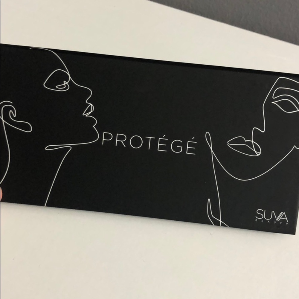 Suva eyeshadow palette